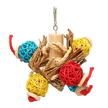 Дъвченето на папагал, премахва безпокойство Интересни играчки за папагали Хранителни Интерактивни цветни с ротанговым топка за пет доставки